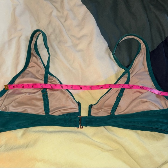 Shade Shore Women’s XL Bikini top - Picture 4 of 5